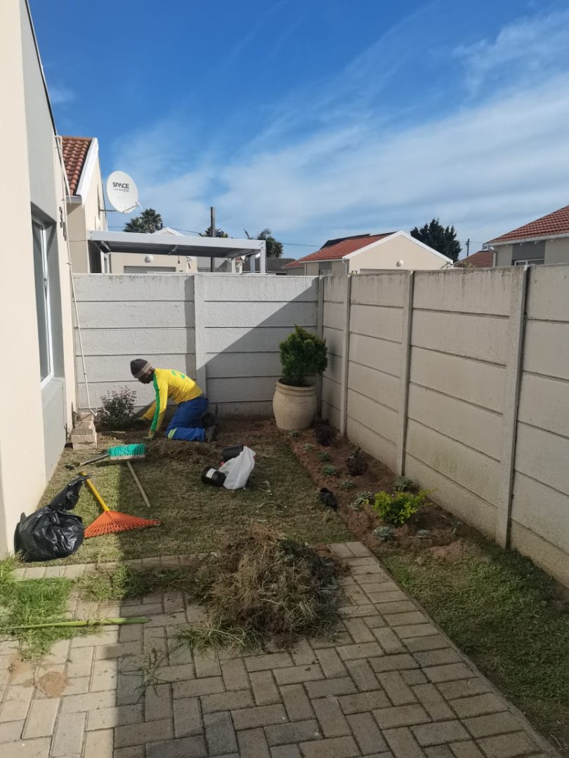 2 Bedroom Property for Sale in Sherwood Eastern Cape